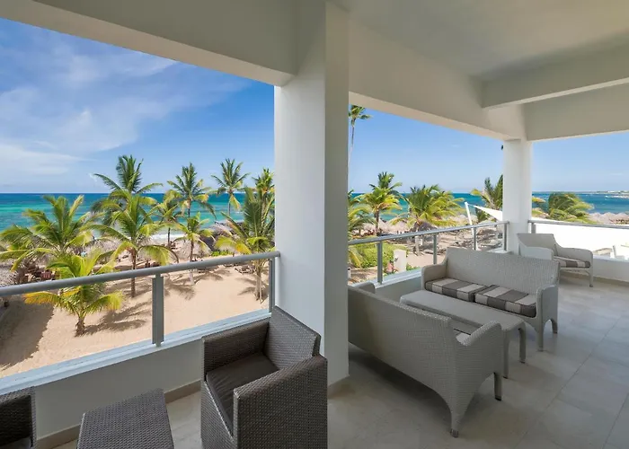 Presidential One-Bedroom Oceanfront King Suite